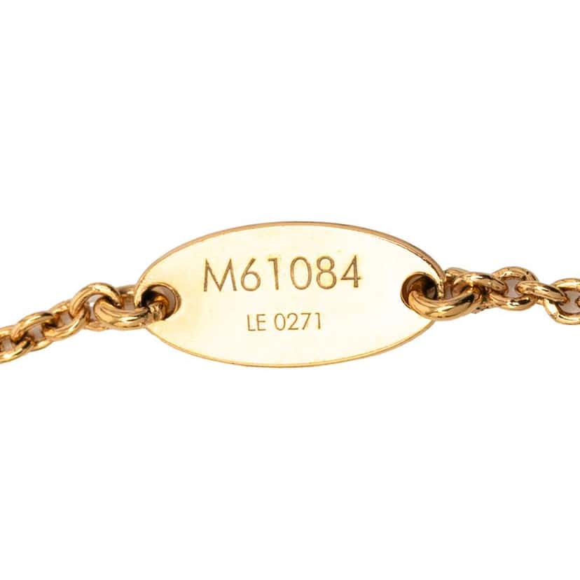 Louis Vuitton Gold Plated Essential V Bracelet Gold Metal Good condition - Box View