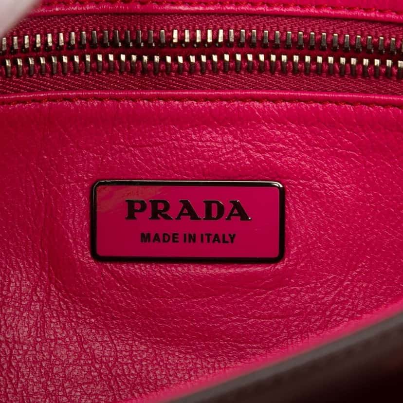 Prada Spazzolato Mirror Chain Flap Red Leather Good condition - Box View
