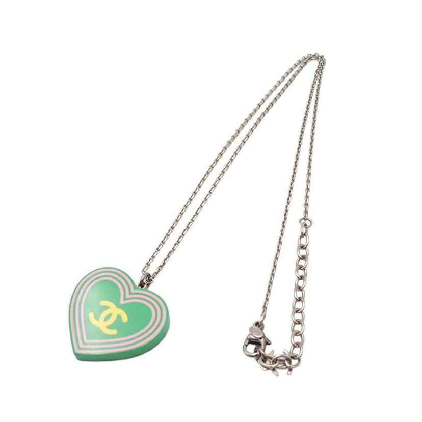 Chanel Silver Plated CC Resin Heart Pendant Necklace Silver Metal Good condition - Box View
