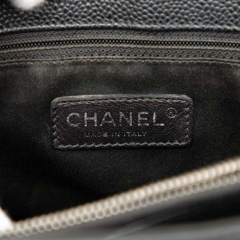 Chanel Caviar Grand Shopping Tote Black Leather Good condition - Box View