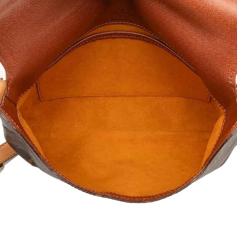 Louis Vuitton Monogram Musette Tango Short Strap Brown Good condition - Model View