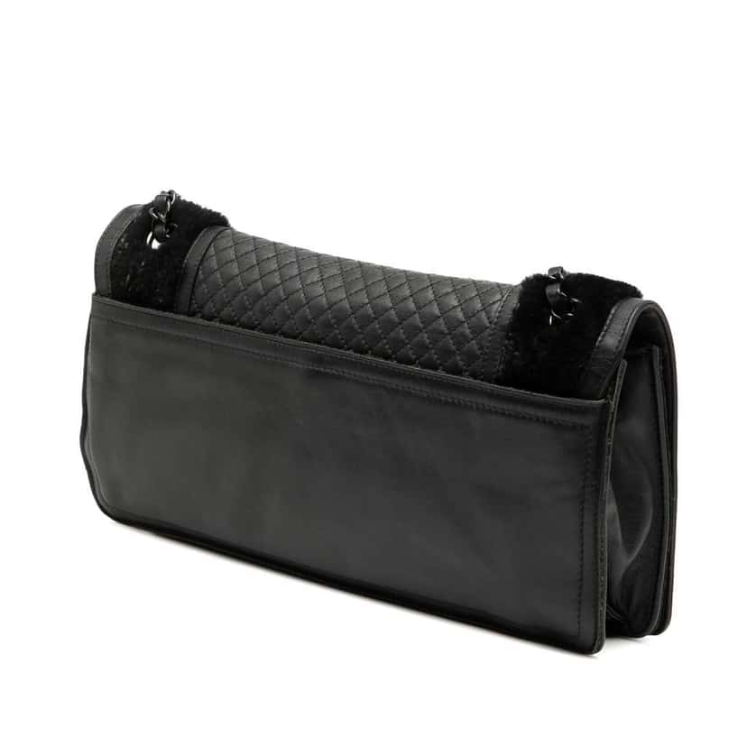 Chanel Large CC Quilted Lambskin and Shearling Single Flap Black Leather Good condition - Back View