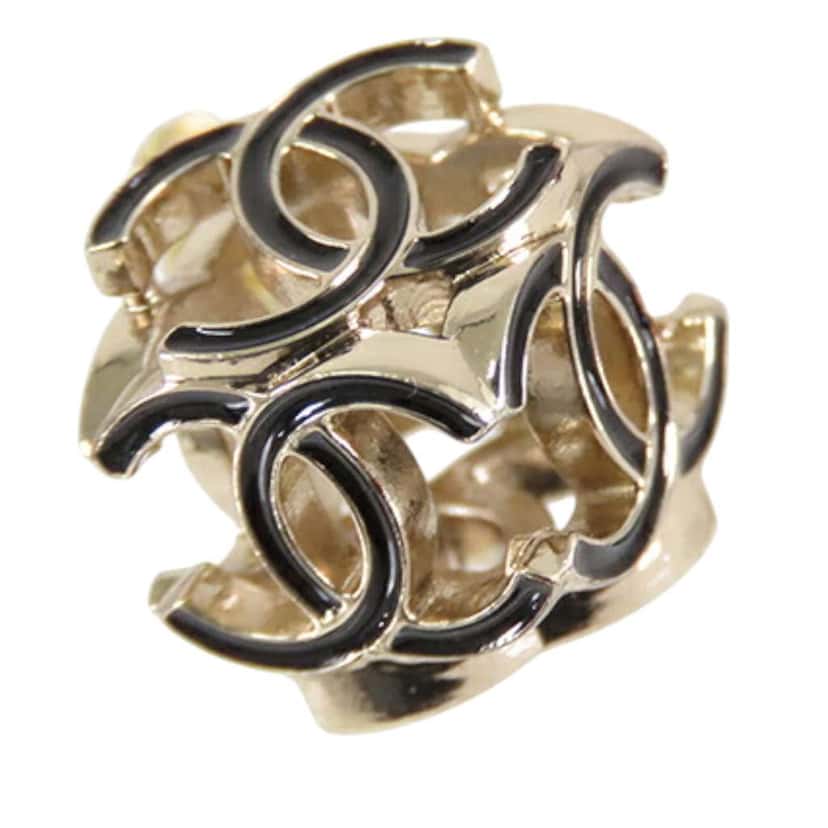Chanel CC Gold Plated Enamel Cube Logo Push Back Earrings Gold Metal Good condition - Model View