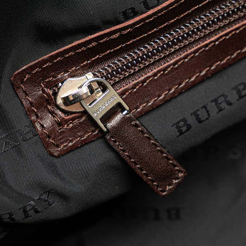 Burberry House Check Canvas Shoulder Bag Brown Canvas Good condition - Box View