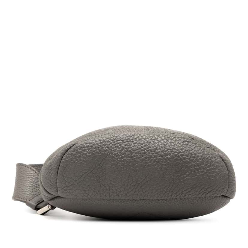Prada Vitello Daino Logo Embossed Sling Bag Grey Leather Good condition - Inside View