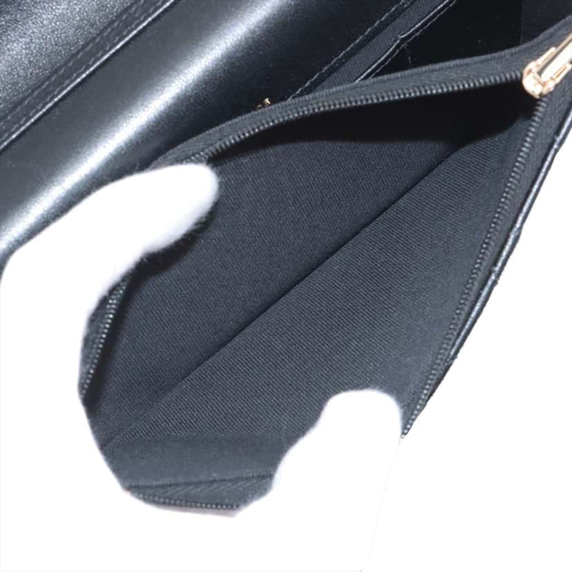 Chanel CC Quilted Lambskin and Patent Flap Phone Holder Black Leather Good condition - Box View