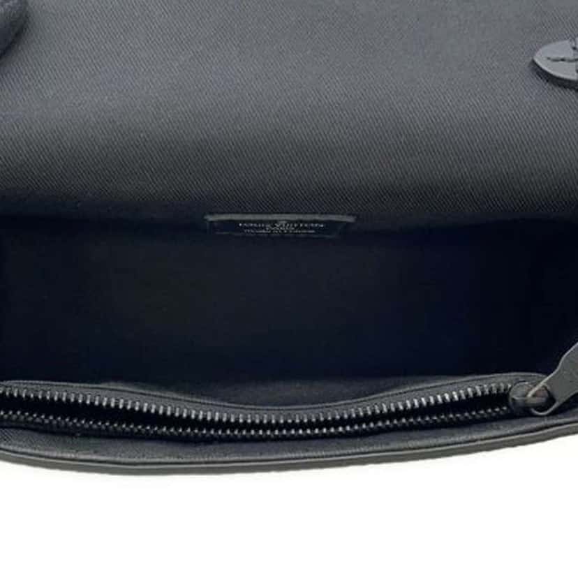 Louis Vuitton Monogram Eclipse Steamer Wearable Wallet Black Good condition - Model View