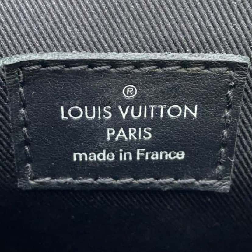 Louis Vuitton Monogram Eclipse Steamer Wearable Wallet Black Good condition - Box View
