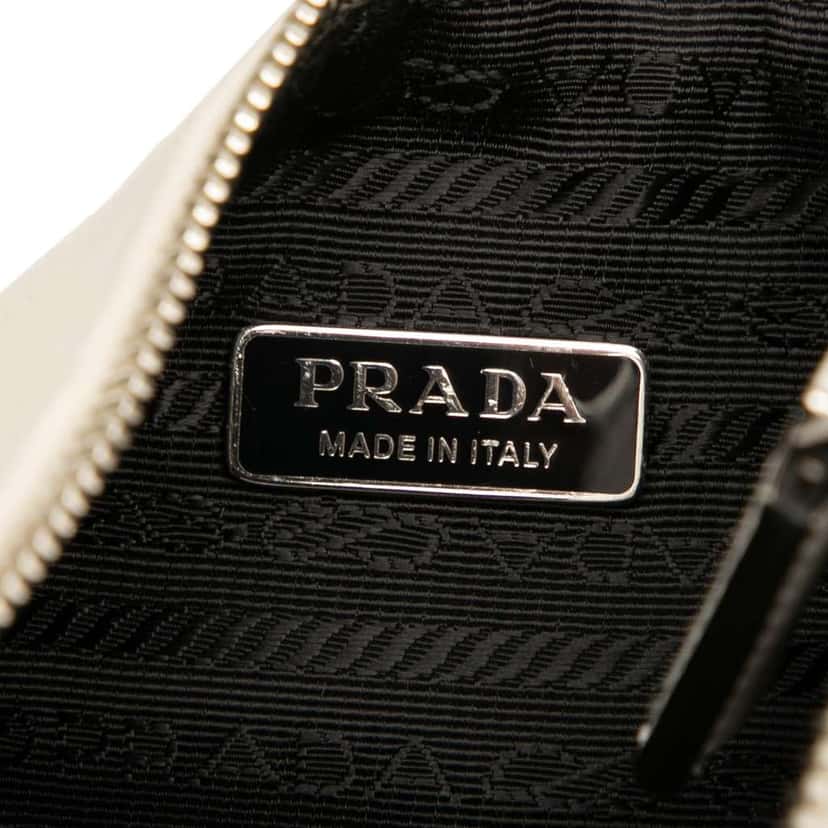 Prada Grace Lux Triangle Crossbody White Leather Good condition - Box View