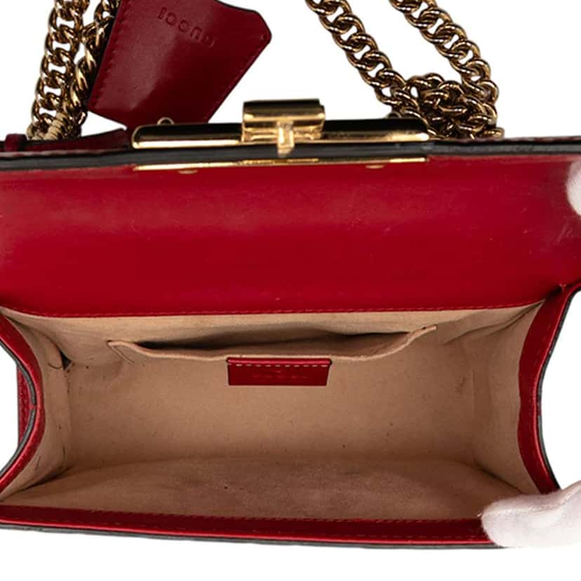 Gucci Small Guccissima Padlock Crossbody Red Leather Good condition - Model View
