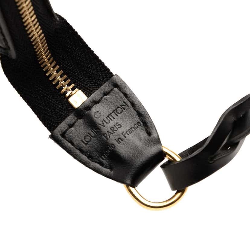 Louis Vuitton Epi Pochette Accessoires Black Leather Good condition - Box View