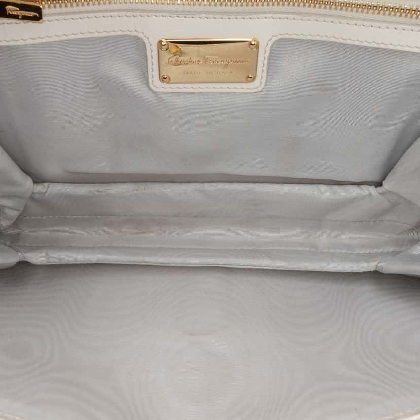 Salvatore Ferragamo Medium Perforated Leather Vara Ginny Crossbody White Leather Good condition - Model View
