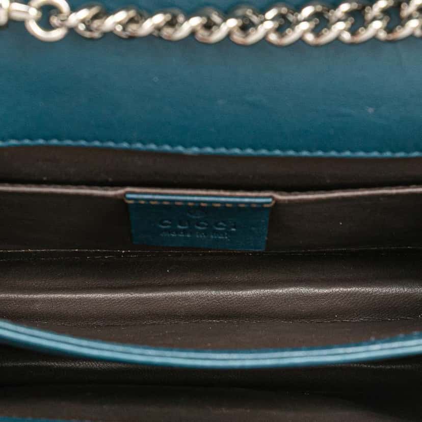 Gucci Small Polished Calfskin Interlocking G Dollar Crossbody Blue Leather Good condition - Model View