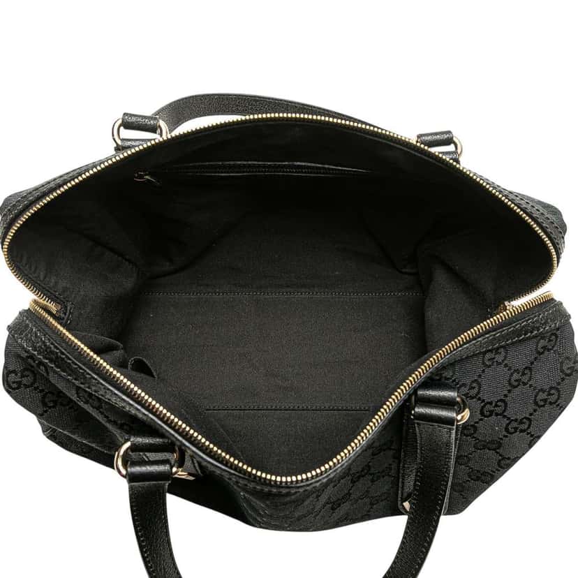 Gucci GG Canvas Charmy Shoulder Bag Black Canvas Good condition - Model View