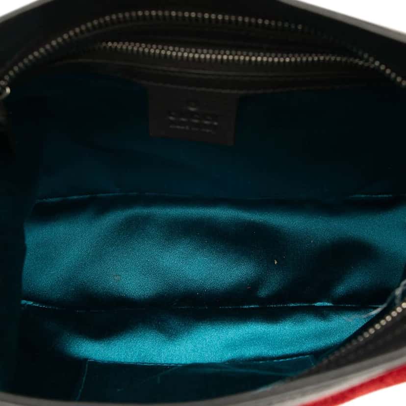 Gucci Suede Dionysus Bucket Bag Red Leather Very good condition - Model View