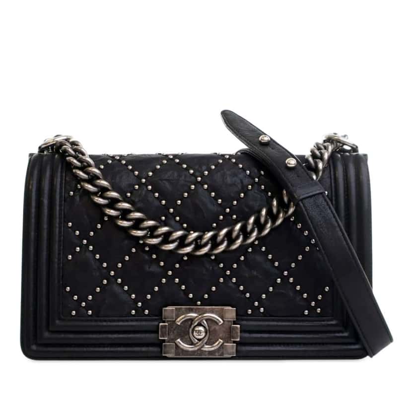 Chanel Old Medium Quilted Crumpled Calfskin Studded Boy Flap Black Leather Good condition - Front View