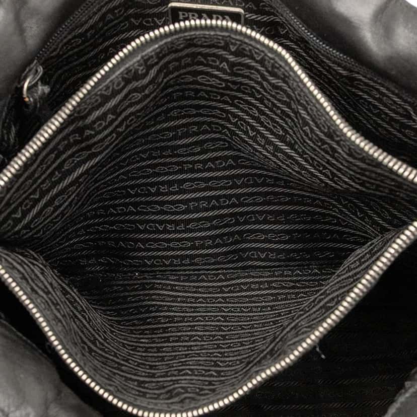 Prada Vitello Trimmed Tessuto Pockets Tote Black Fair condition - Model View