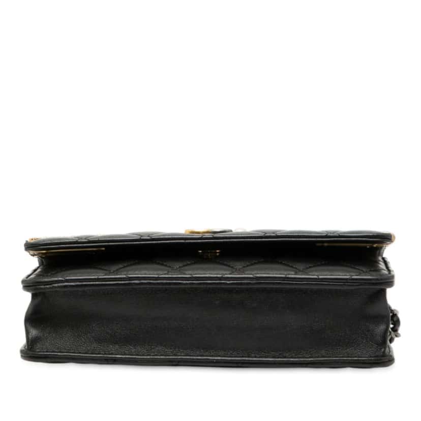 Chanel CC Quilted Lambskin Coco Clips Wallet on Chain Black Leather Very good condition - Inside View
