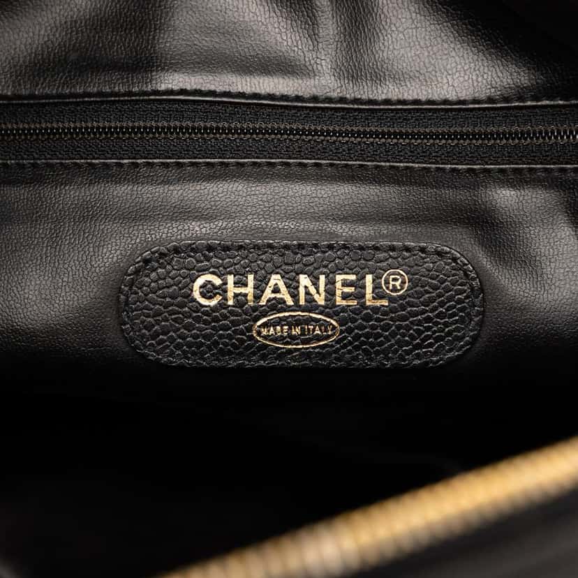 Chanel Caviar Front Pocket Tote Black Leather Good condition - Box View