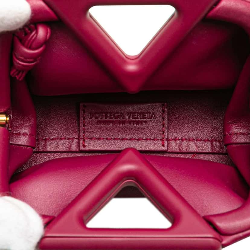 Bottega Veneta Leather Point Coin Purse Satchel Pink Leather Very good condition - Model View