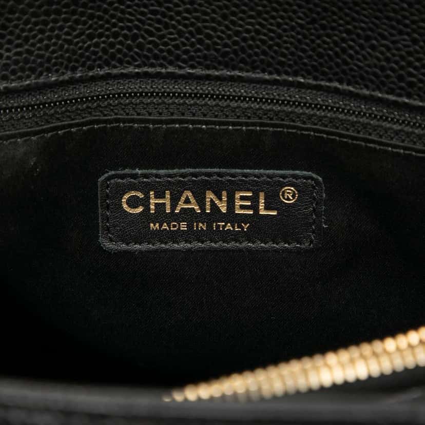 Chanel Caviar Grand Shopping Tote Black Leather Good condition - Box View