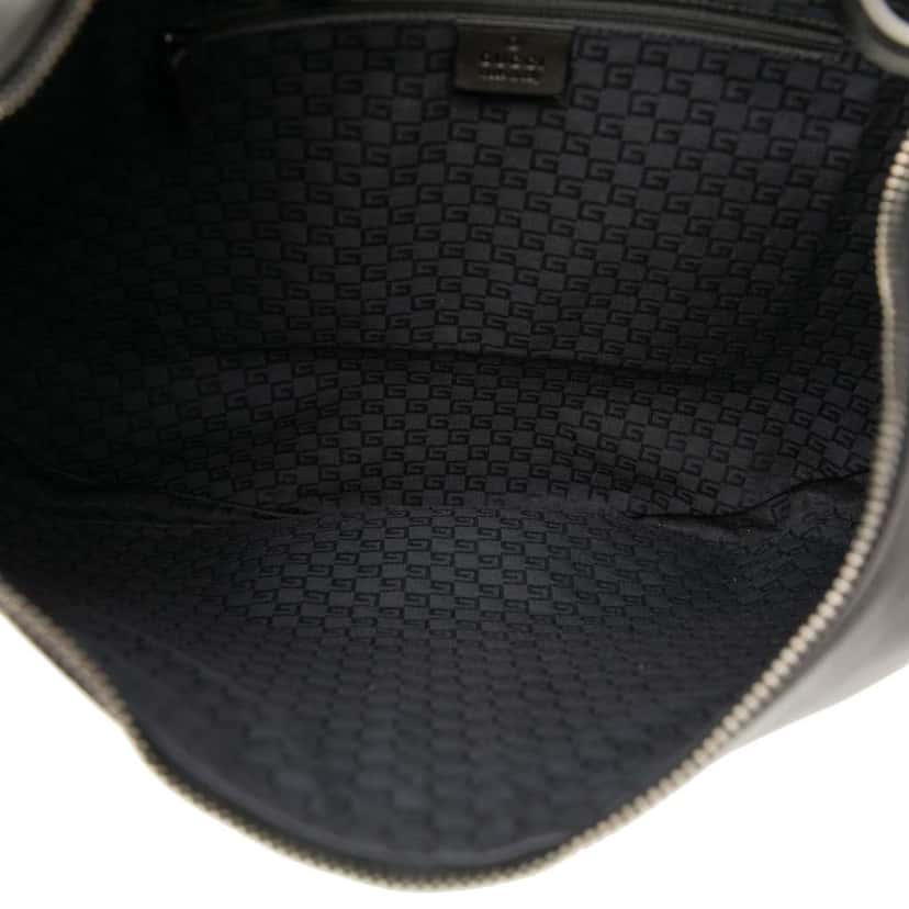 Gucci Leather Half Moon Hobo Black Leather Good condition - Model View