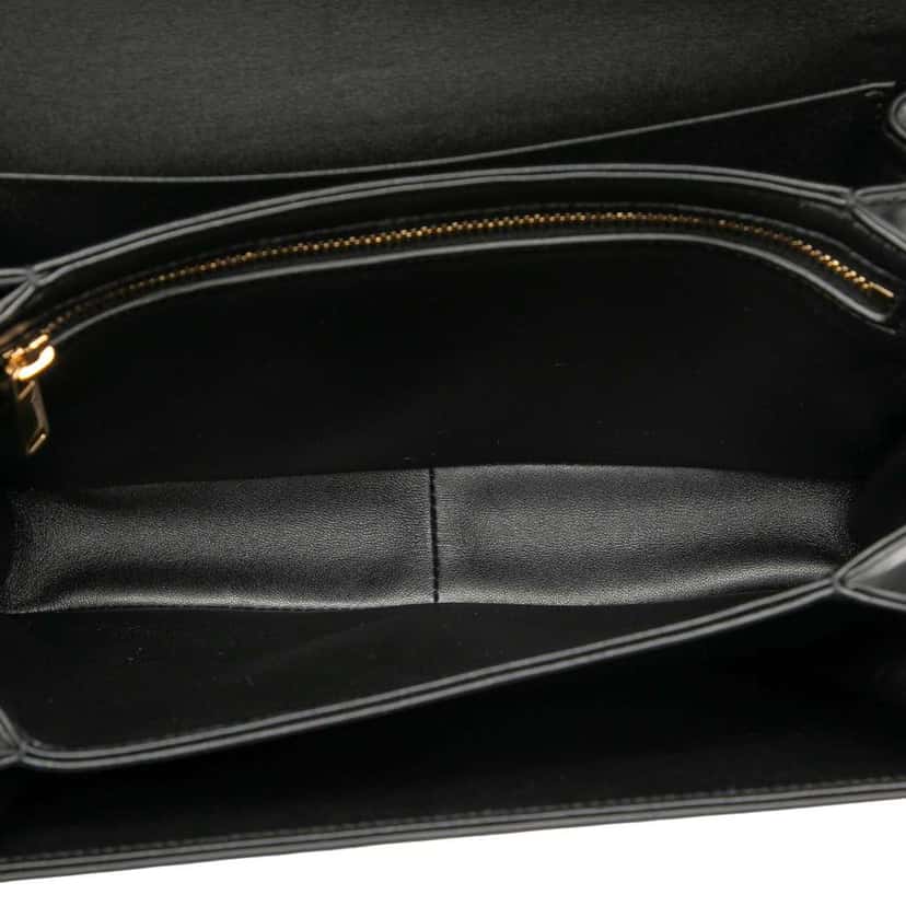 Celine Classique Shiny Calfskin Triomphe Crossbody Black Leather Good condition - Model View