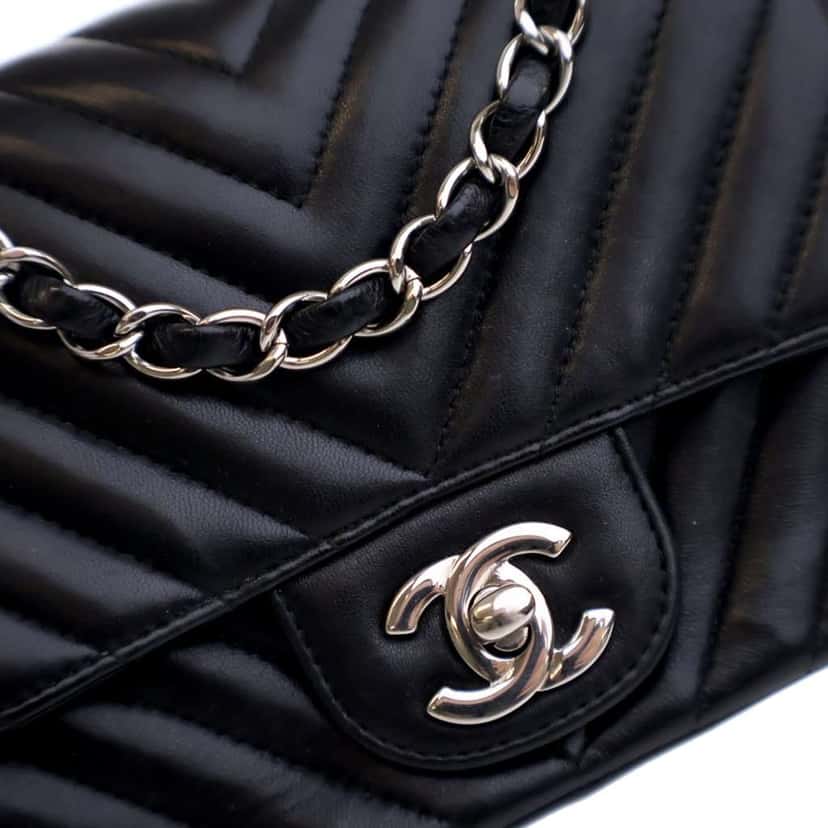 Chanel Mini Square Classic Chevron Lambskin Single Flap Black Leather Good condition - Box View