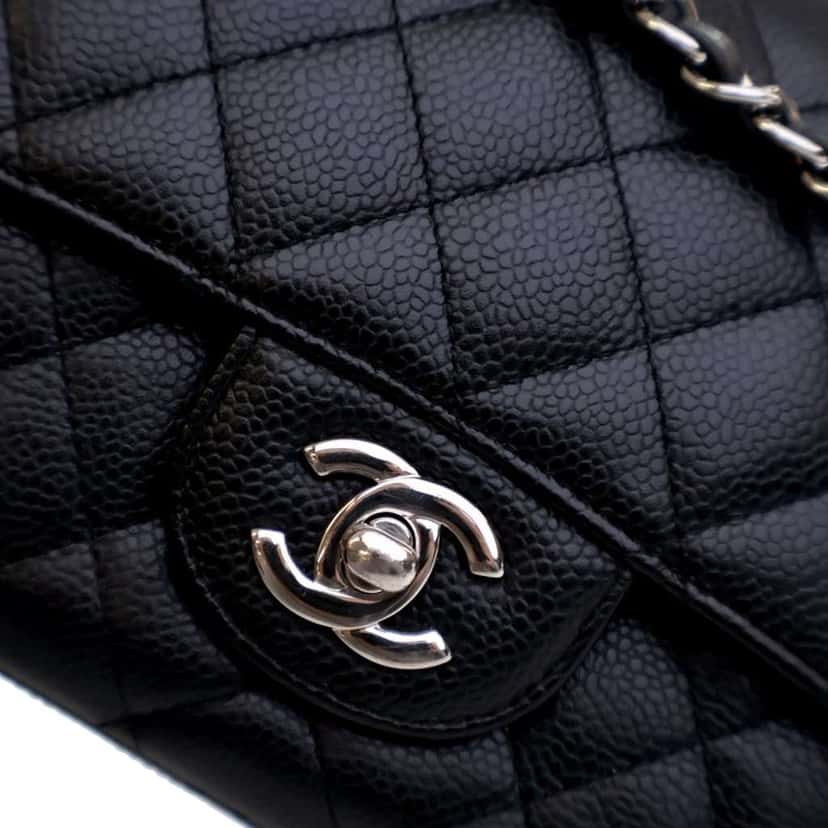 Chanel Medium Classic Caviar Double Flap Black Leather Good condition - Box View