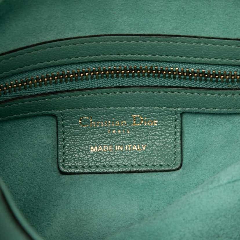 Dior Leather Saddle Bag Green Leather Very good condition - Box View