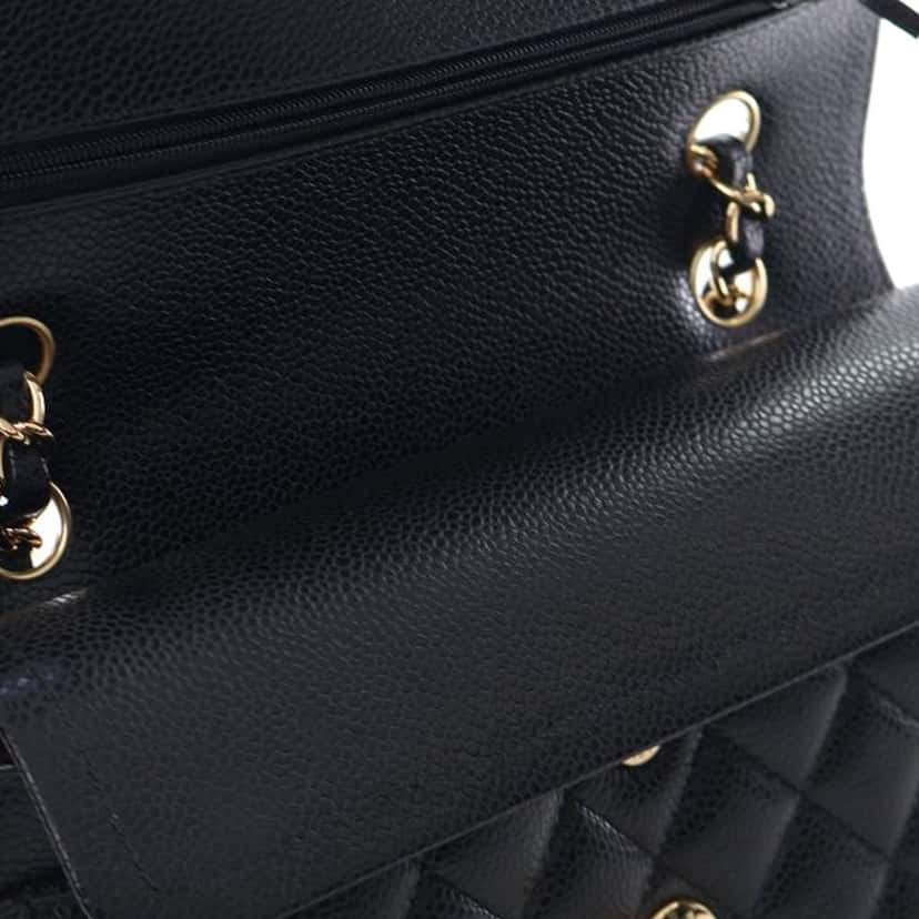 Chanel Small Classic Caviar Double Flap Black Leather Good condition - Model View