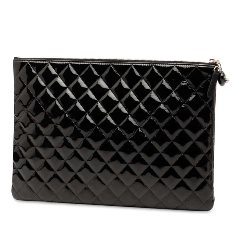 Chanel Large Quilted Patent O Case Clutch Black Leather Good condition - Back View