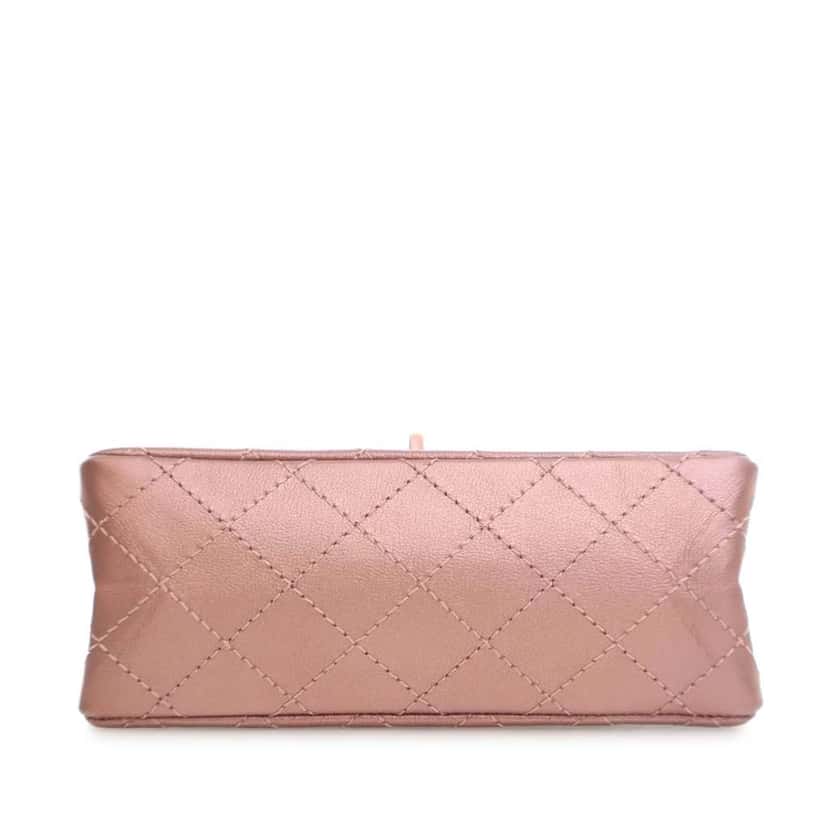 Chanel Reissue 2.55 Metallic Calfskin Rose Gold Hardware Single Flap 224 Pink Leather Good condition - Box View
