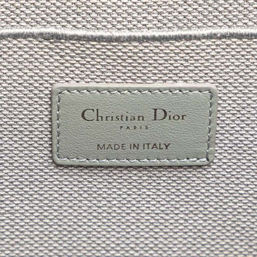 Dior Canvas Cannage Diortravel Vanity Case Grey Canvas Very good condition - Box View