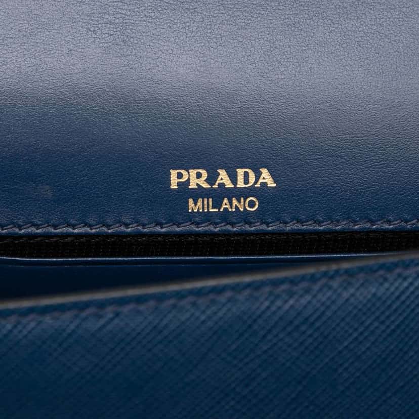 Prada Saffiano Crossbdoy Blue Leather Good condition - Box View