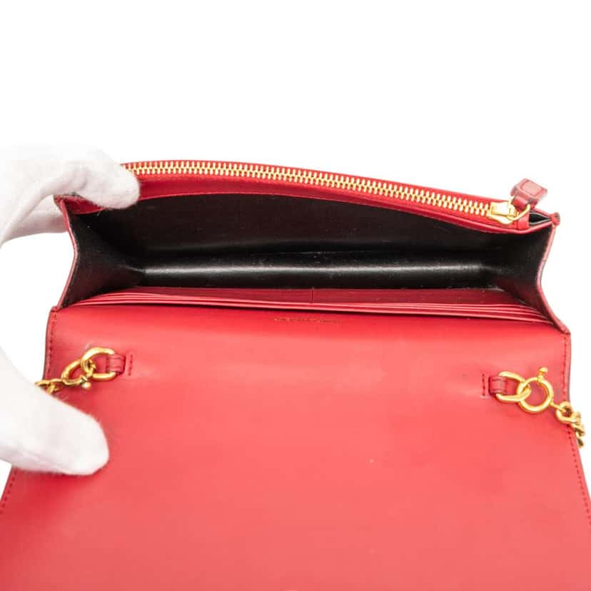 Saint Laurent Smooth Calfskin Monogram Kate Tassel Wallet on Chain Red Leather Very good condition - Model View