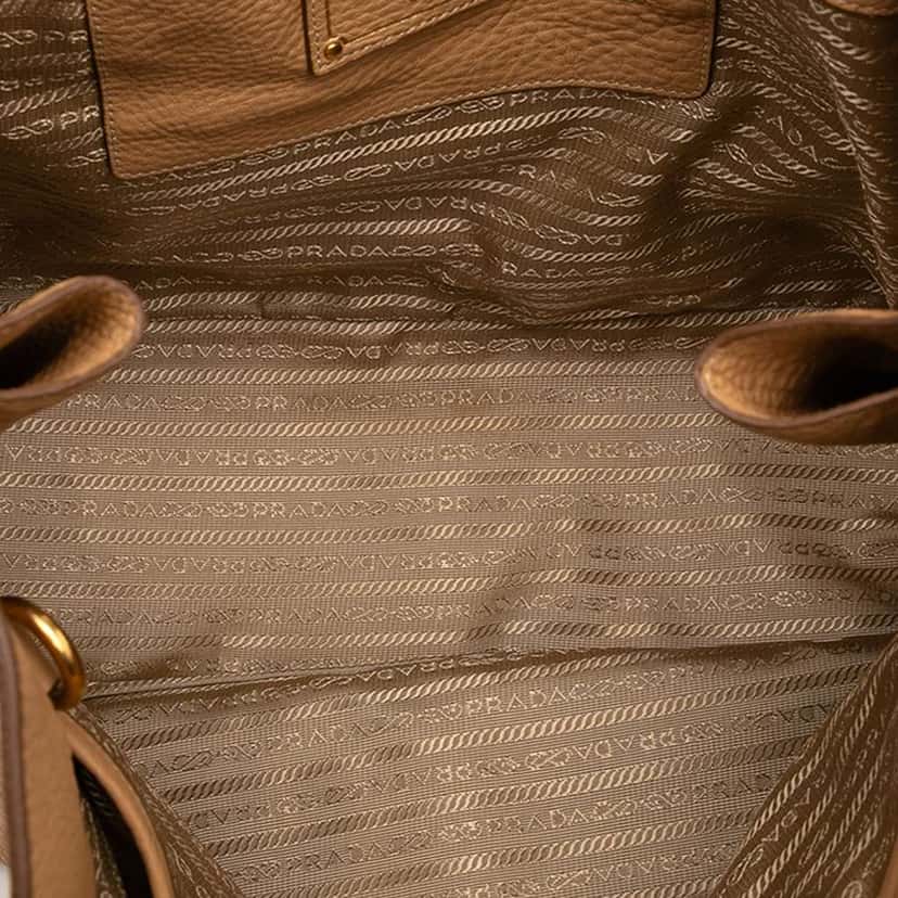 Prada Vitello Daino Side Zip Convertible Tote Brown Leather Very good condition - Model View