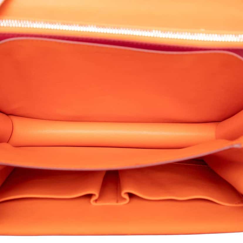 Celine Medium Calfskin Classic Box Red Leather Very good condition - Model View