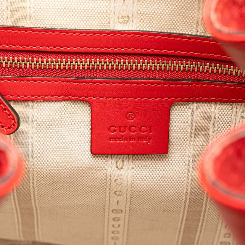 Gucci Medium Diamante Calfskin Studded Bright Bucket Bag Red Leather Good condition - Box View