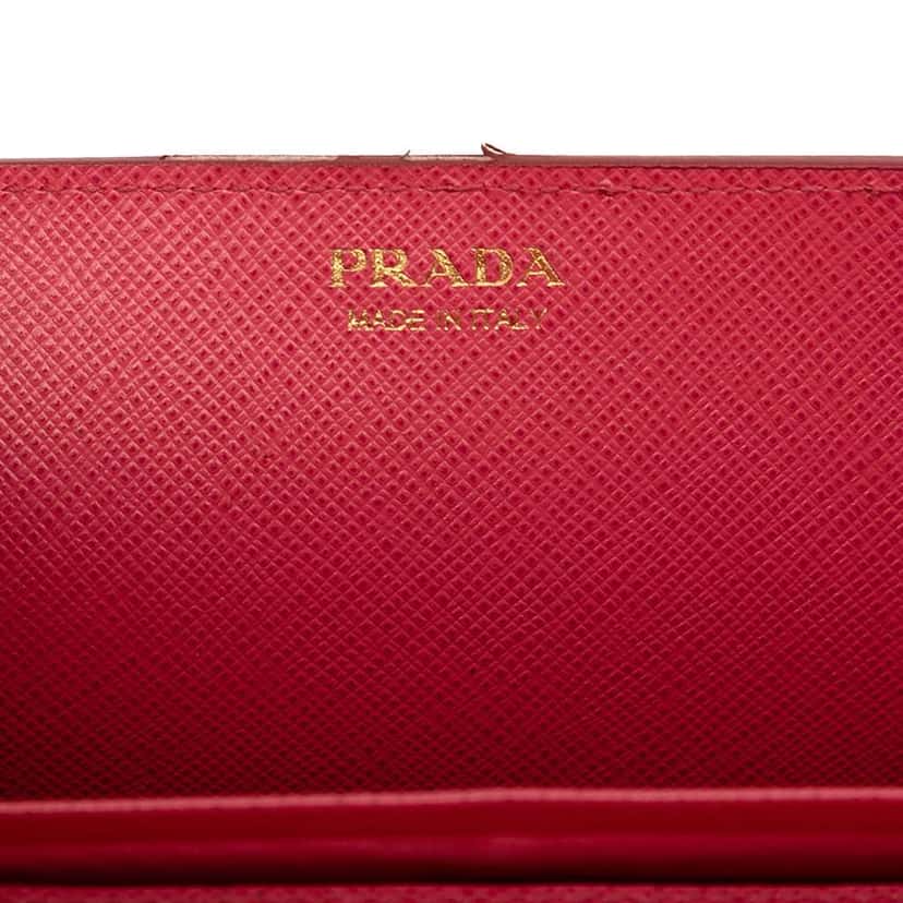 Prada Saffiano Wallet On Chain Pink Leather Good condition - Box View