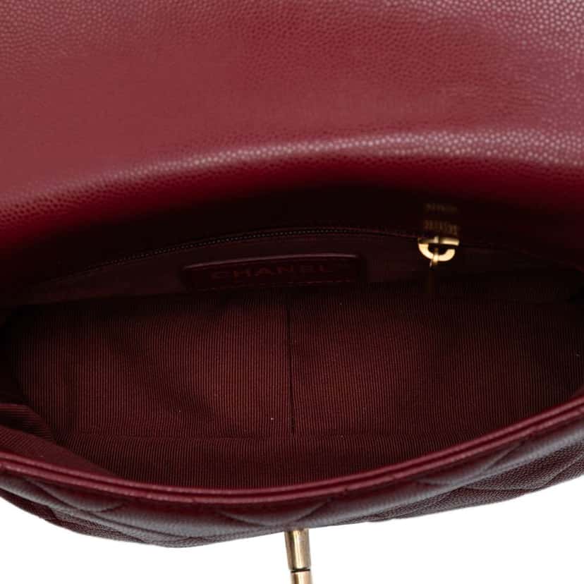 Chanel Mini Quilted Caviar Twist Your Buttons Flap Red Leather Good condition - Model View