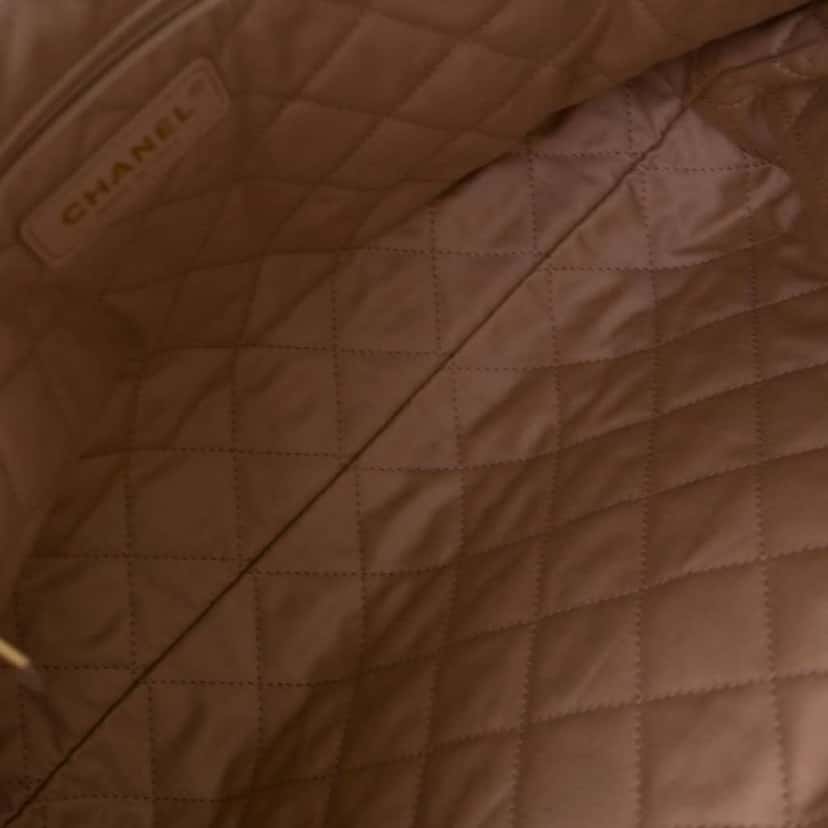 Chanel Small Goatskin 22 Handbag White Leather Very good condition - Box View