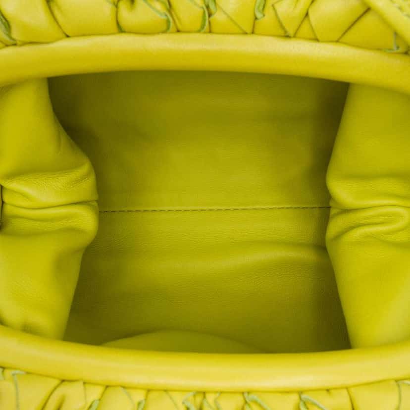 Bottega Veneta Nappa Intrecciato The Mini Pouch Crossbody Green Leather Good condition - Model View