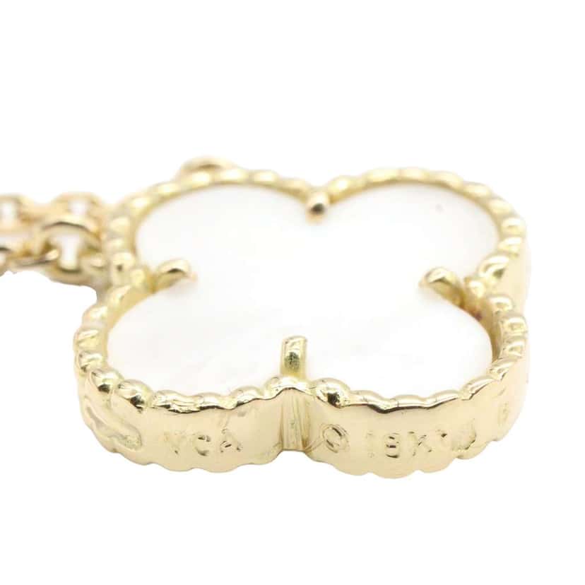 Van Cleef & Arpels 18K Yellow Gold and Mother of Pearl Vintage Alhambra Necklace Gold Gold Good condition - Back View