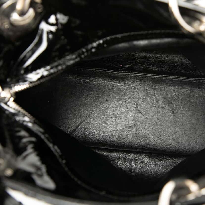 Dior Medium Patent Cannage Lady Dior Soft Shopping Tote Black Leather Good condition - Model View