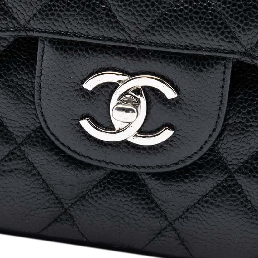 Chanel Jumbo Classic Caviar Double Flap Black Leather Good condition - Box View