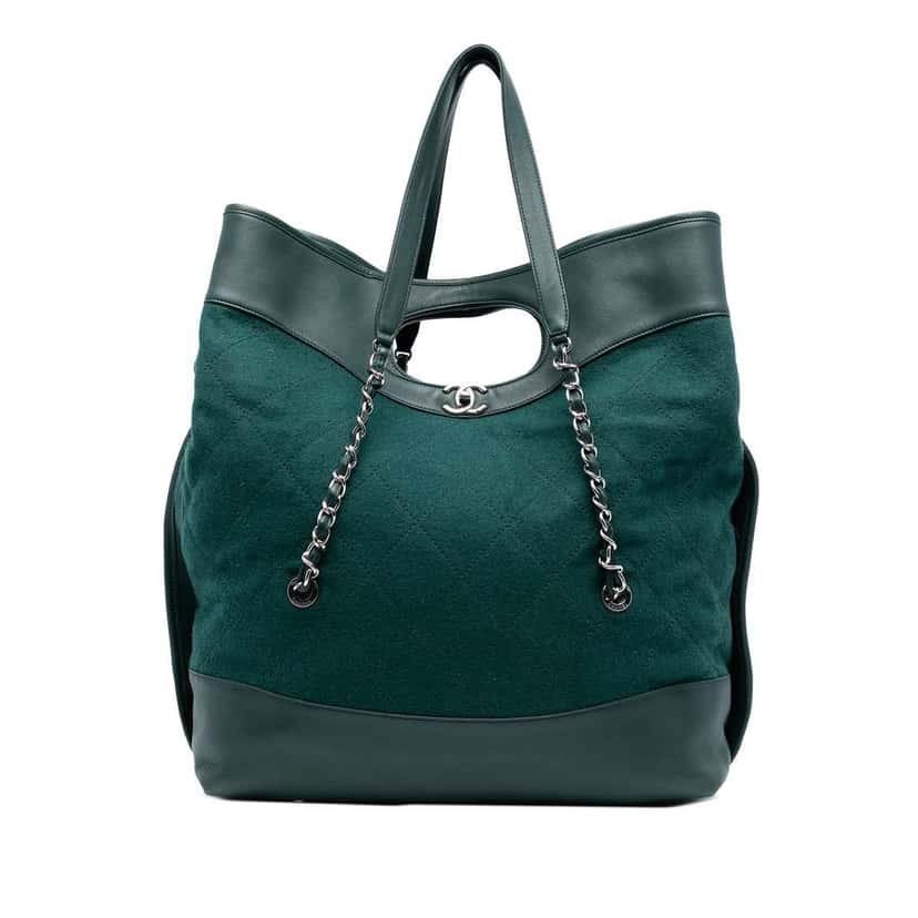Chanel Extra Large Stitched Wool and Calfskin 31 Shopping Bag Green Wool Very good condition - Front View
