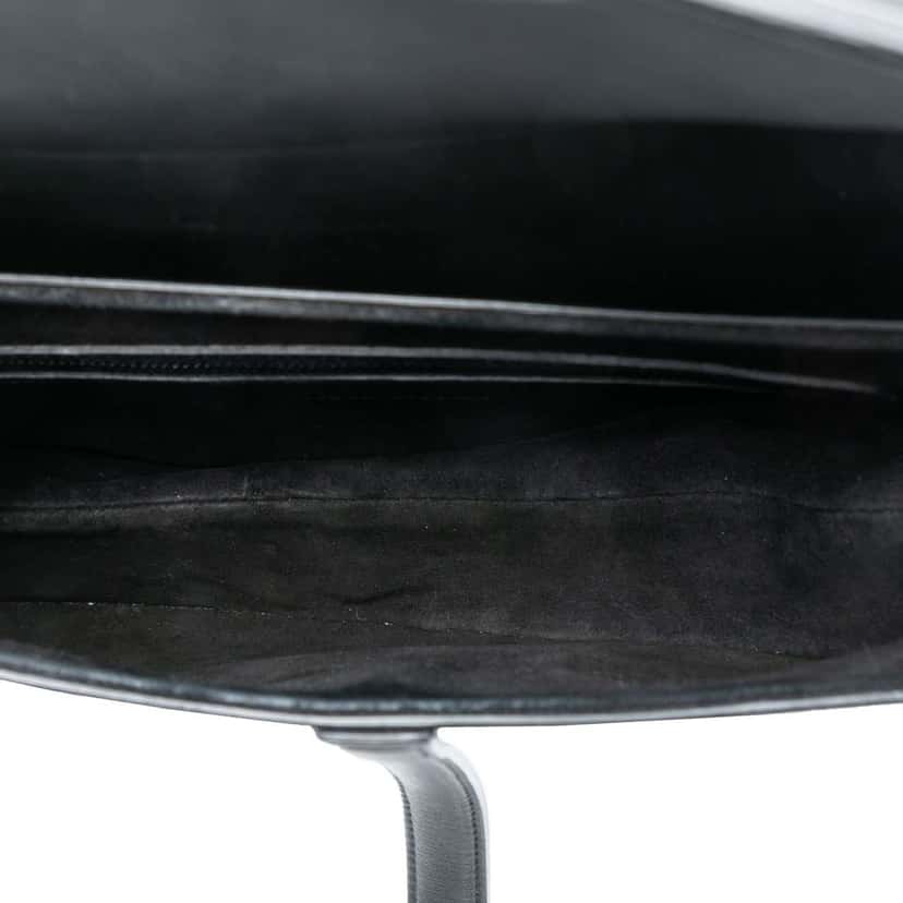 Dior Ultra Matte Calfskin Saddle Bag Black Leather Good condition - Model View