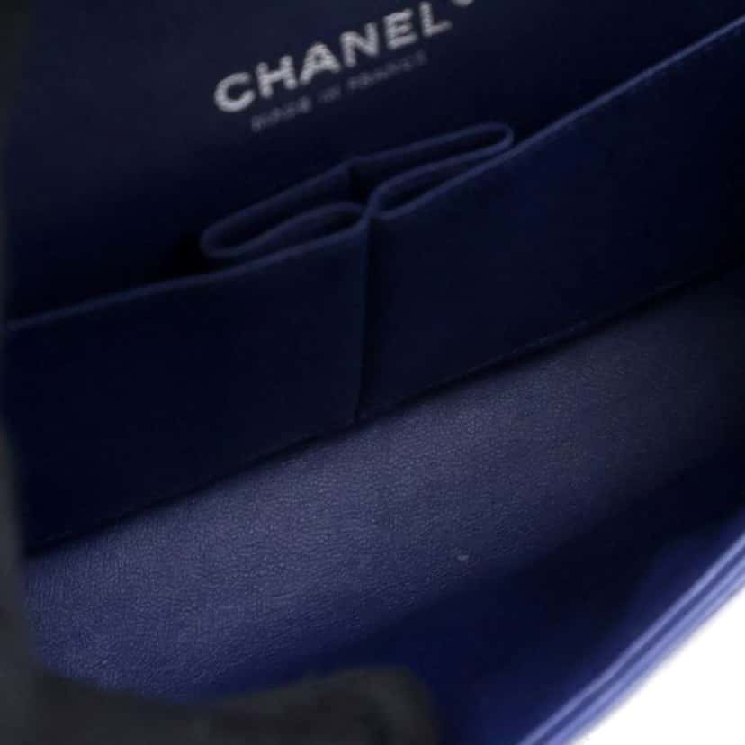Chanel Medium Classic Lambskin Double Flap Blue Leather Good condition - Model View