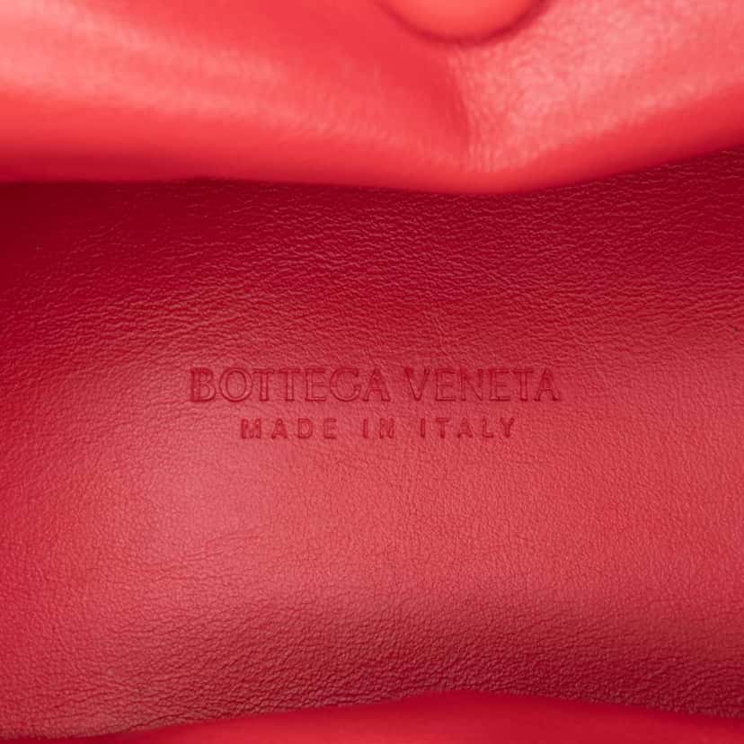 Bottega Veneta Medium Boucle Tweed The Point Triangle Satchel Red Tweed Good condition - Box View